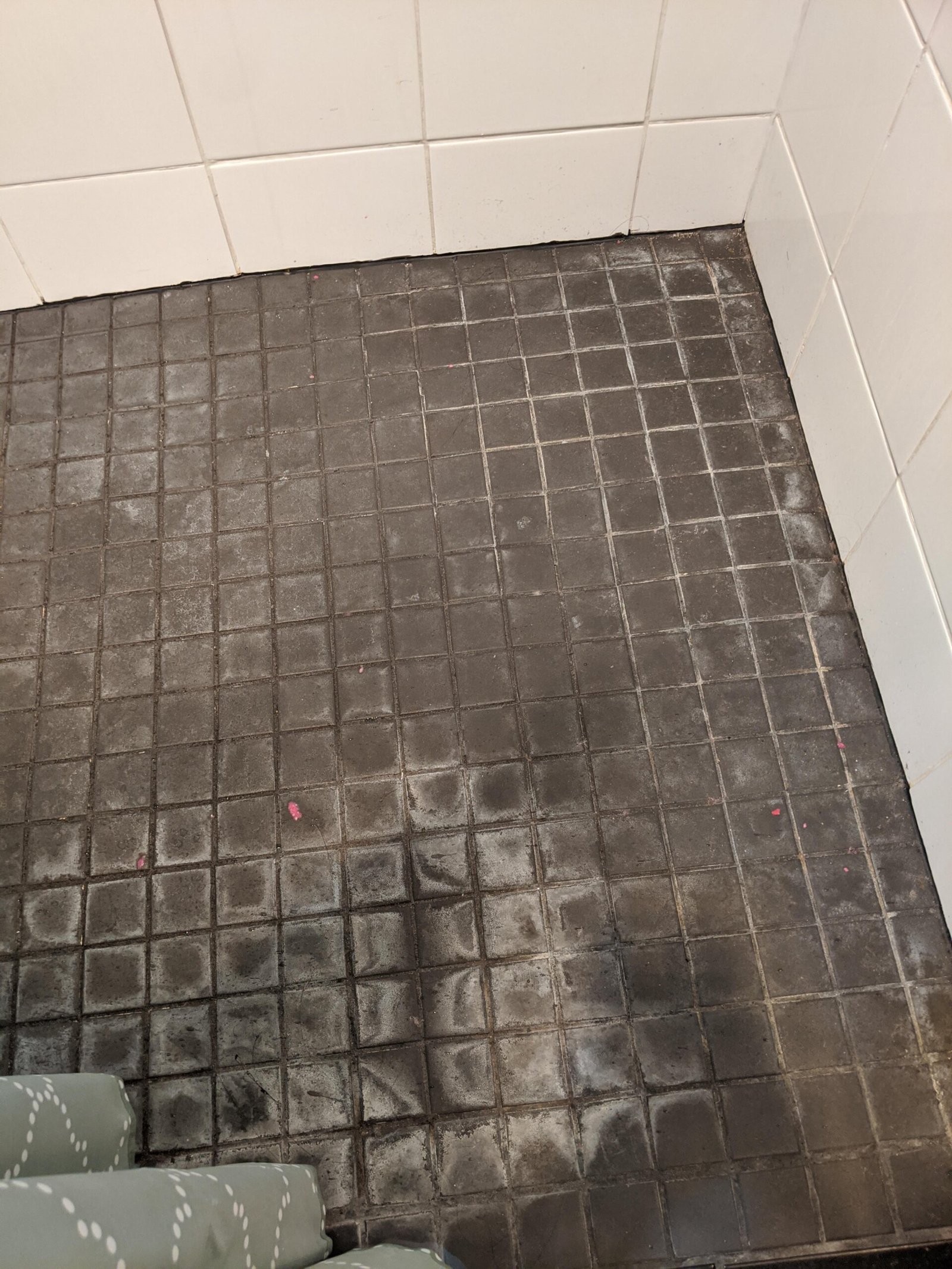 How to Clean Calcium Buildup on Shower Floor