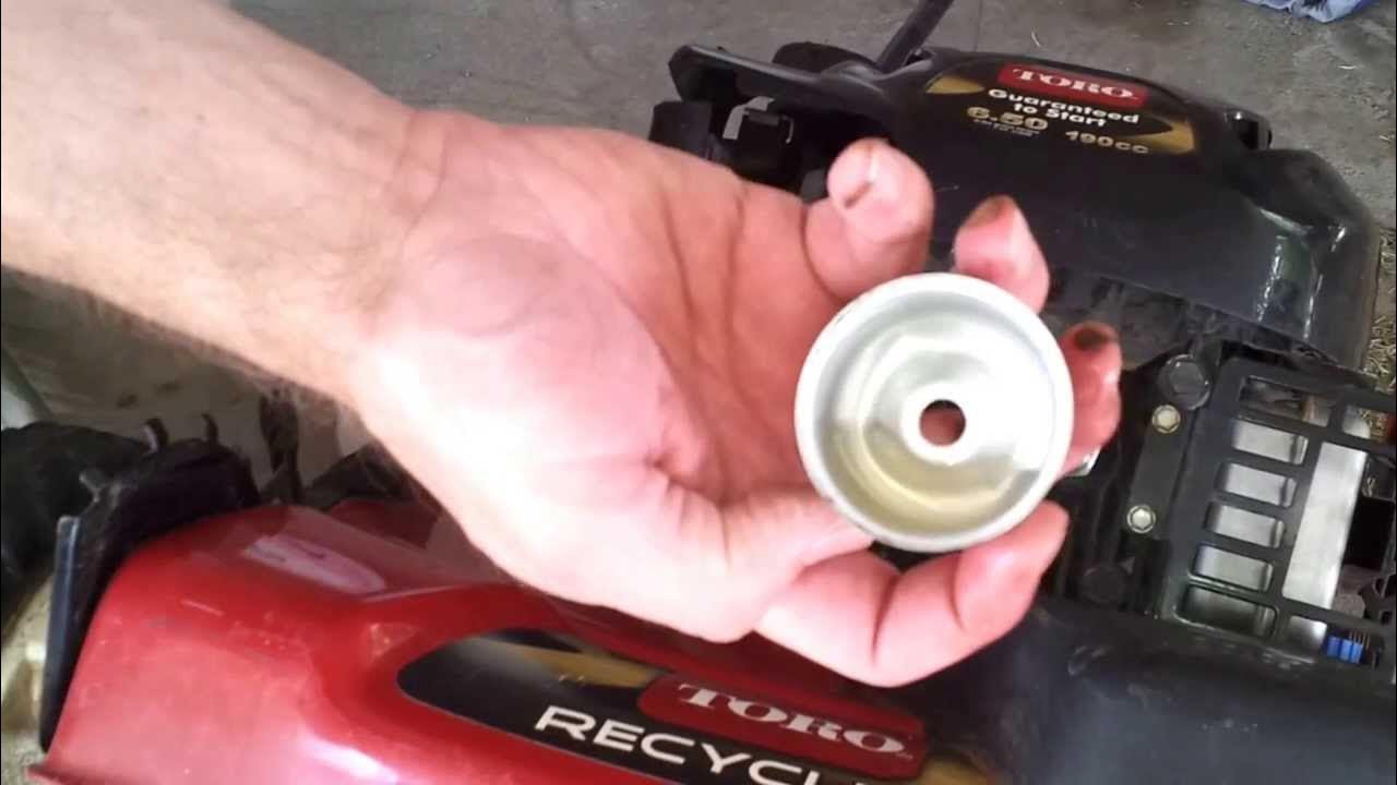 How to Clean a Toro Lawn Mower Carburetor