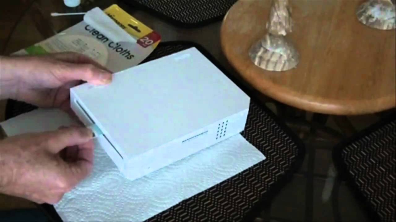 How to Clean a Wii Disc Reader