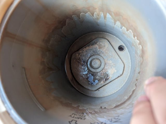 How to Clean Zojirushi Water Boiler Vinegar: Easy Guide