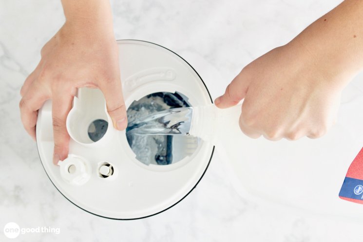 how to clean honeywell humidifier