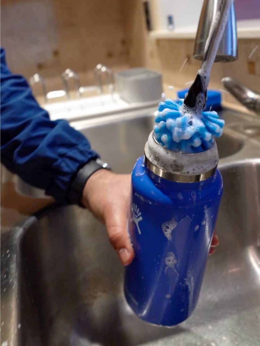 how to clean hydrojug lid